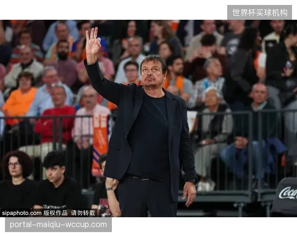 老将瓦伦西亚的状态是厄瓜多尔锋线在极端天气下能否高效终结的关键。 老将瓦伦西亚的状态是厄瓜多尔锋线在极端天气下能否高效终结的关键。
